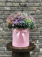 Цветочная композиция из Гипсофила и Розы в шляпной коробке в Темижбекском