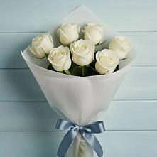 Букет 7 Белых роз Эдлесс Лав в Темижбекском