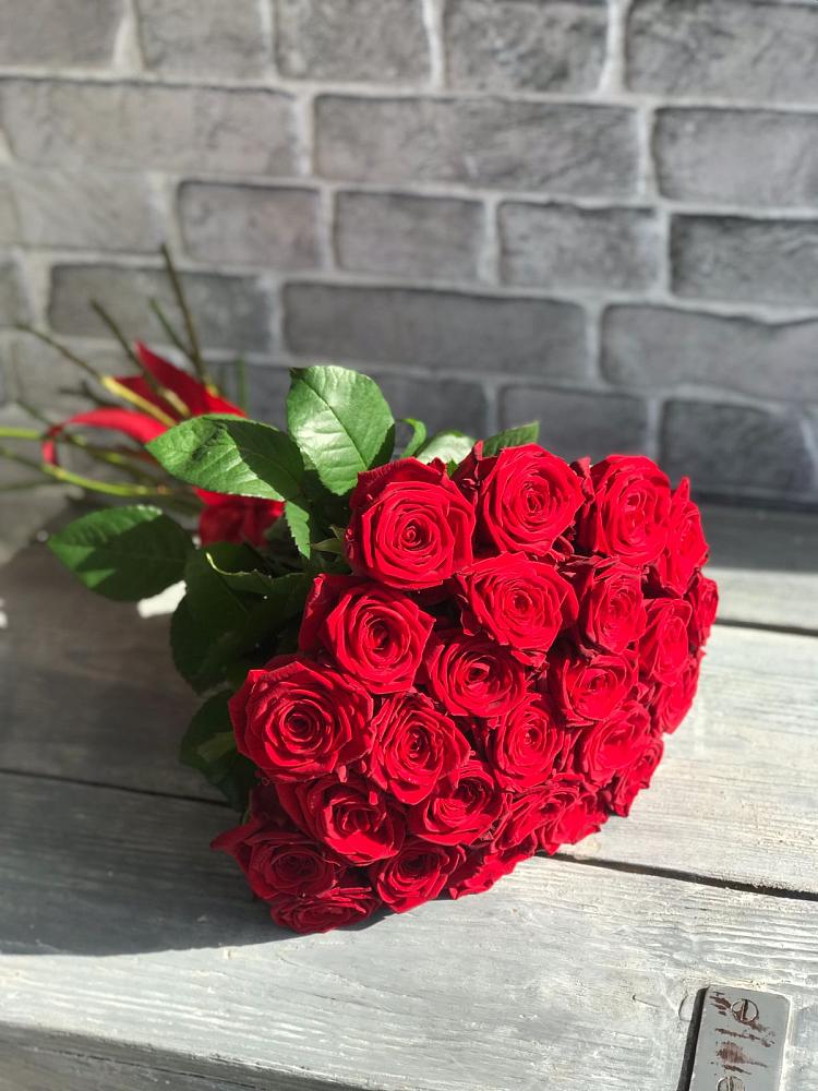 Букет Красные розы Фридом в Темижбекском