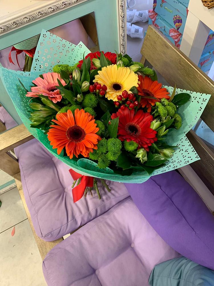 Букет цветов из: Герберы, Хризантемы и Альстромерии в Темижбекском