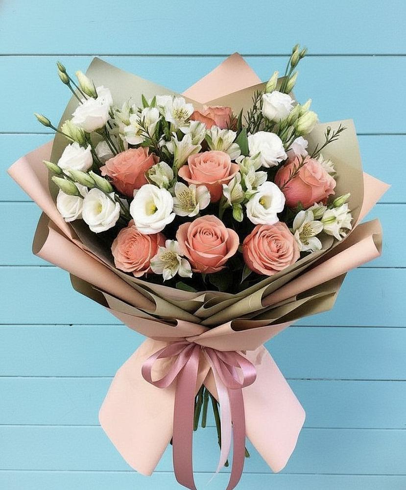 Букет цветов из: Розы, Альстромерии и Лизиантусы в Темижбекском