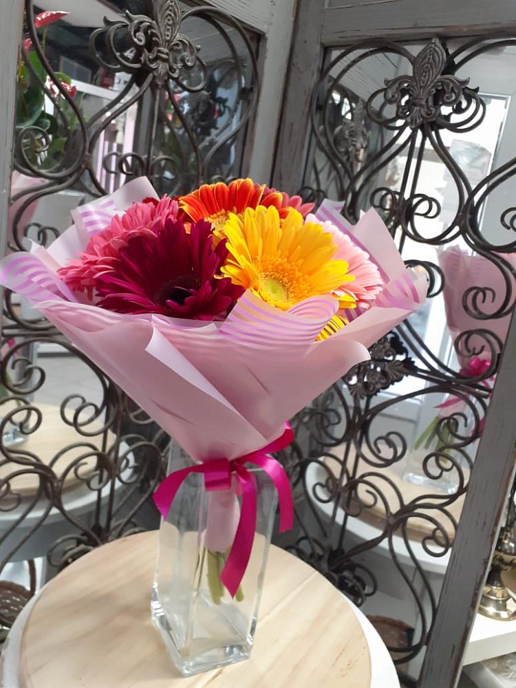 Букет цветов из: Герберы в Темижбекском