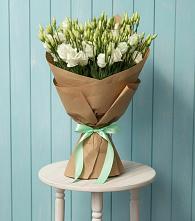 Букет цветов из:  Лизиантусы в Темижбекском