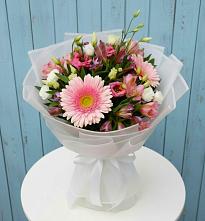 Букет цветов из:  Герберы, Альстромерии и Лизиантусы в Темижбекском