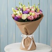 Букет цветов из:  Лизиантусы в Темижбекском