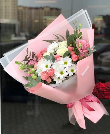 Букет цветов из: Розы, Лизиантусы и Хризантемы в Темижбекском