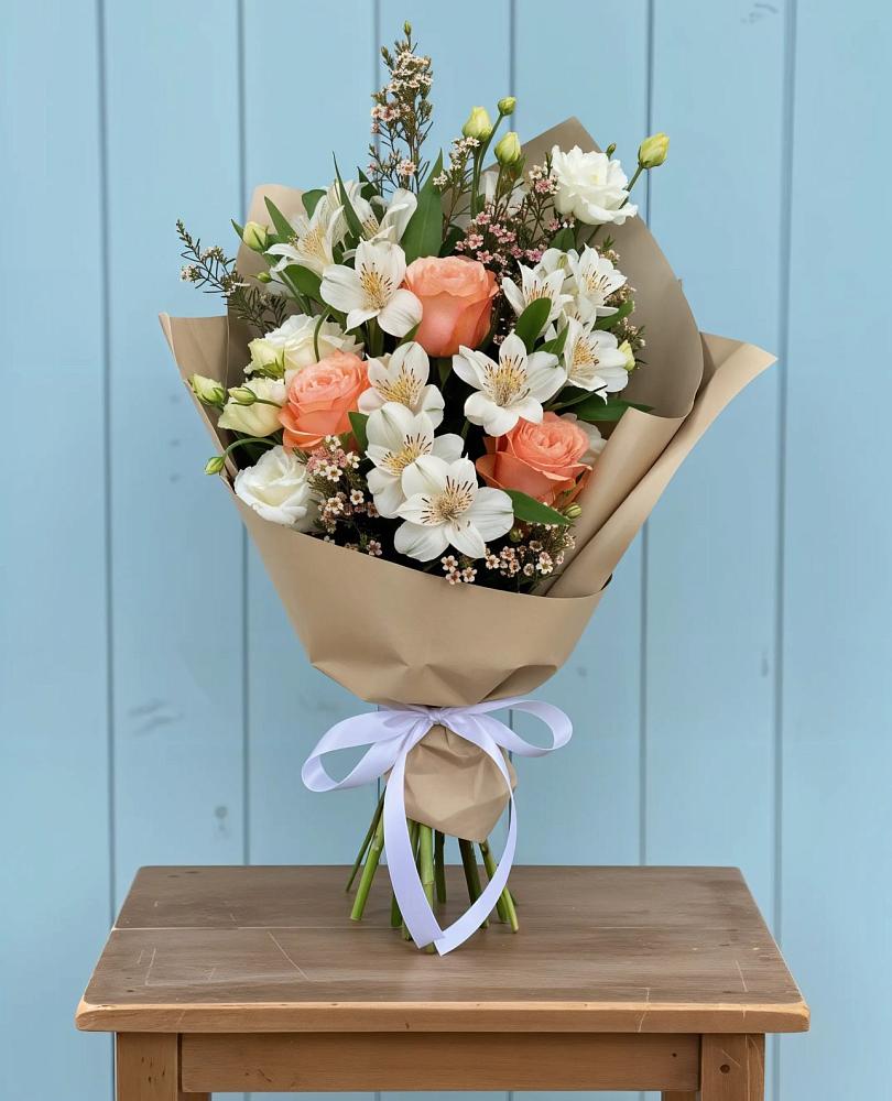 Букет цветов из: Альстромерии, Лизиантусы, Розы и Хризантемы в Темижбекском